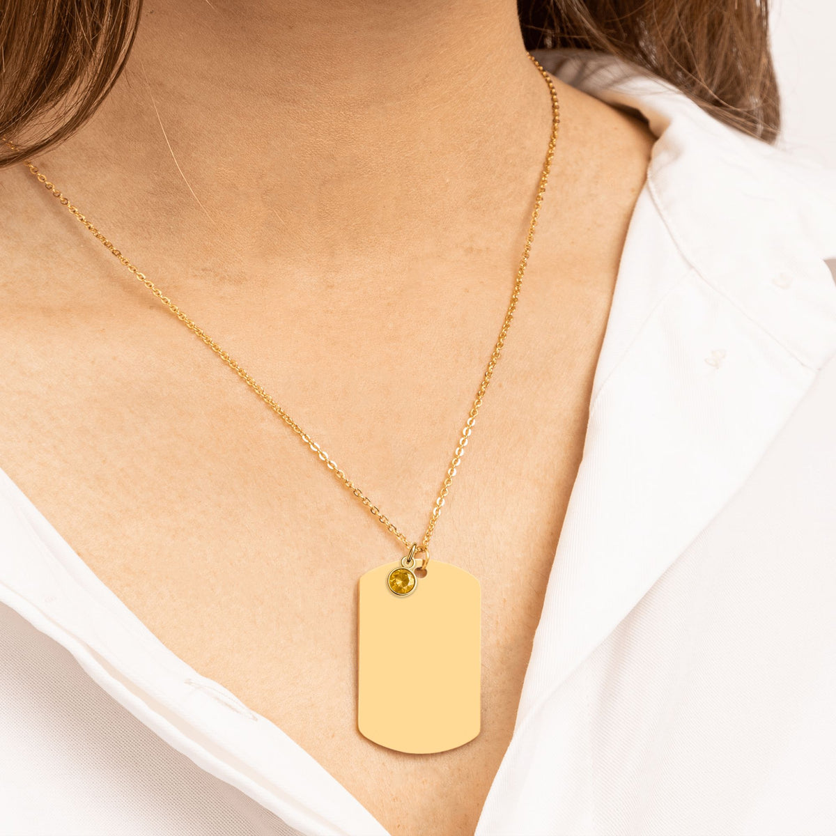 Collier plaque et pierre de naissance